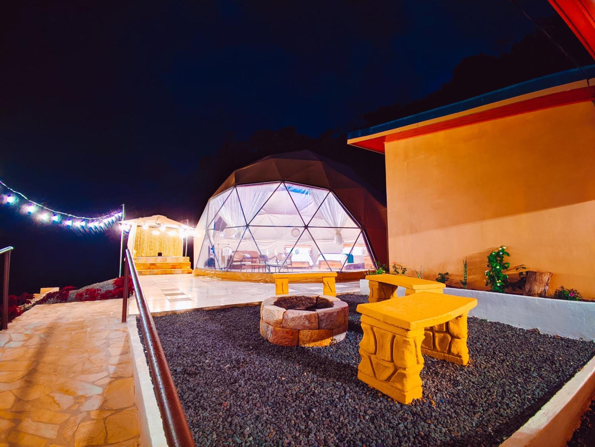 Colinas Glamping * Turrialba