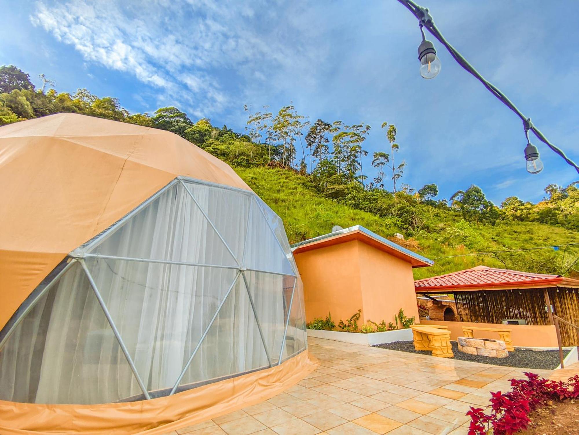 Colinas Glamping * Turrialba