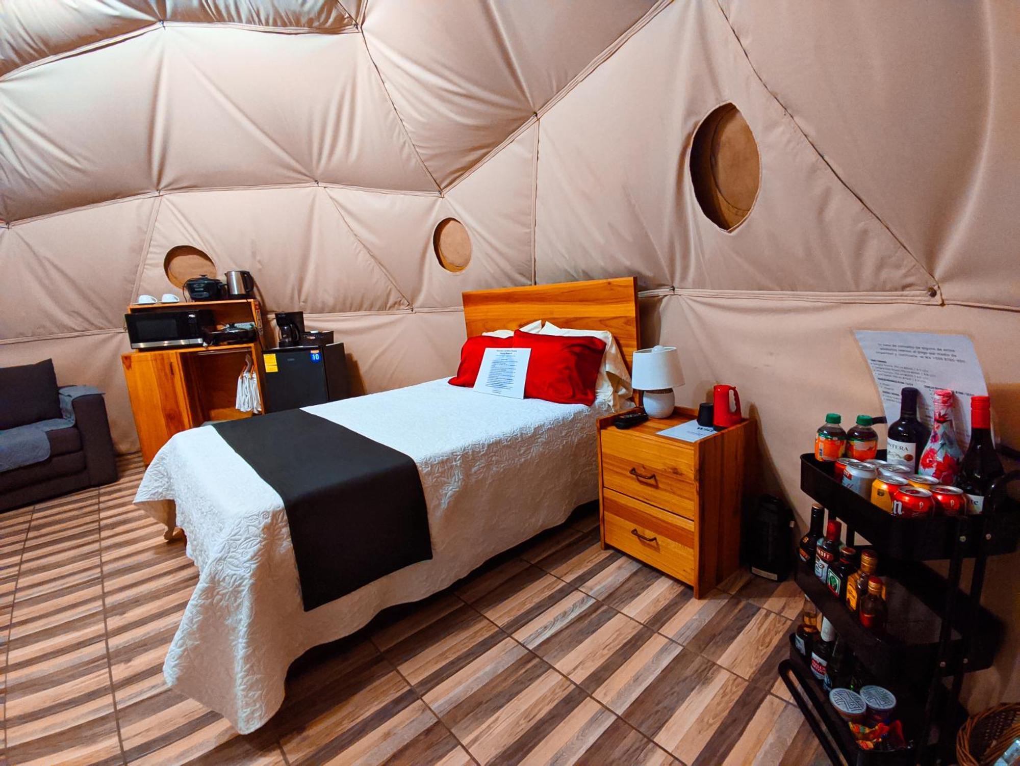 Colinas Glamping Campsite Turrialba