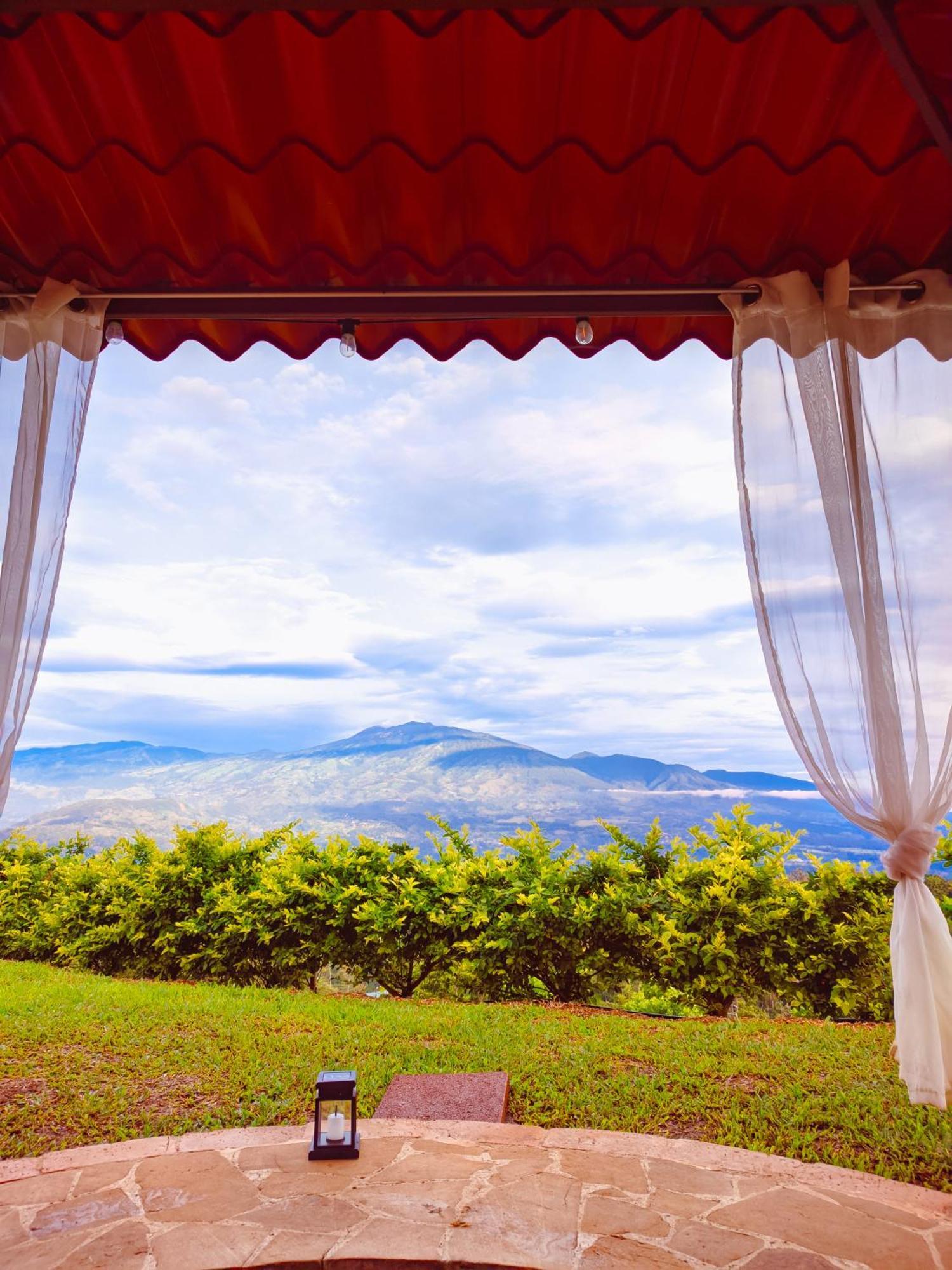 Colinas Glamping * Turrialba